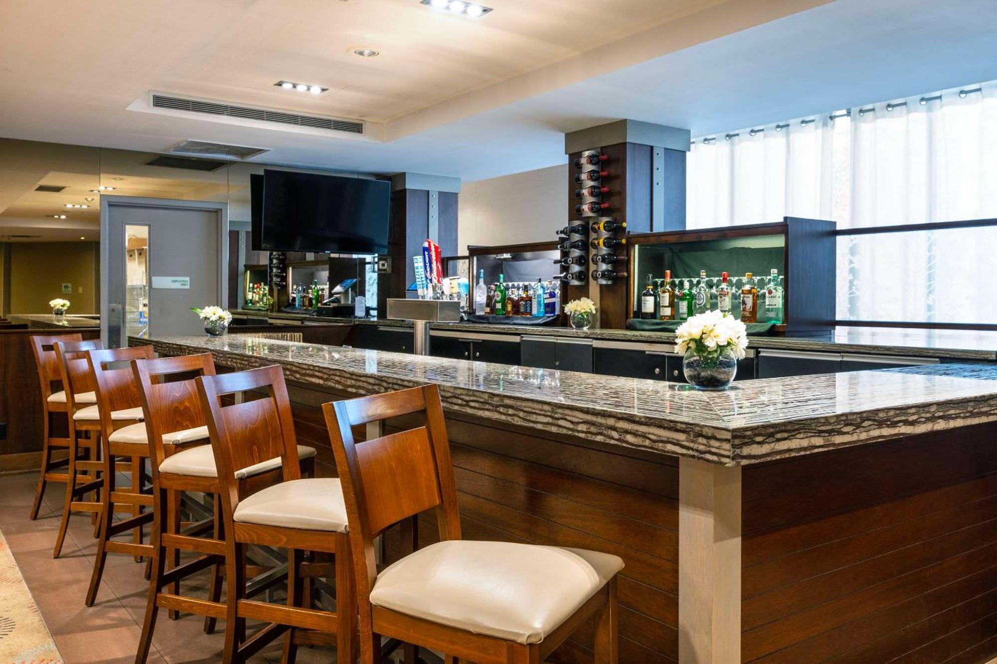 Allure Hotel & Conference Centre, Ascend Hotel Collection Barrie Buitenkant foto