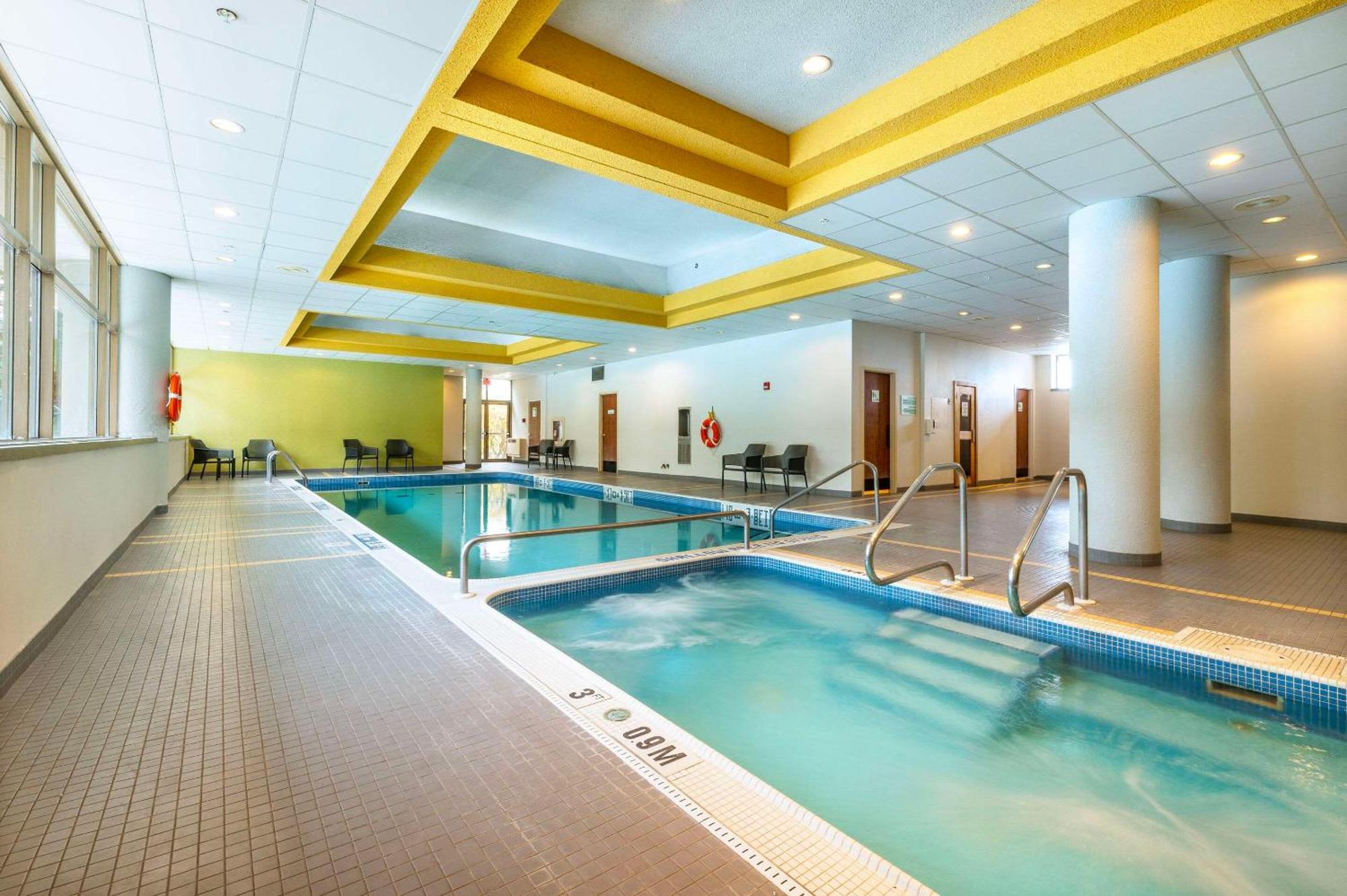 Allure Hotel & Conference Centre, Ascend Hotel Collection Barrie Buitenkant foto