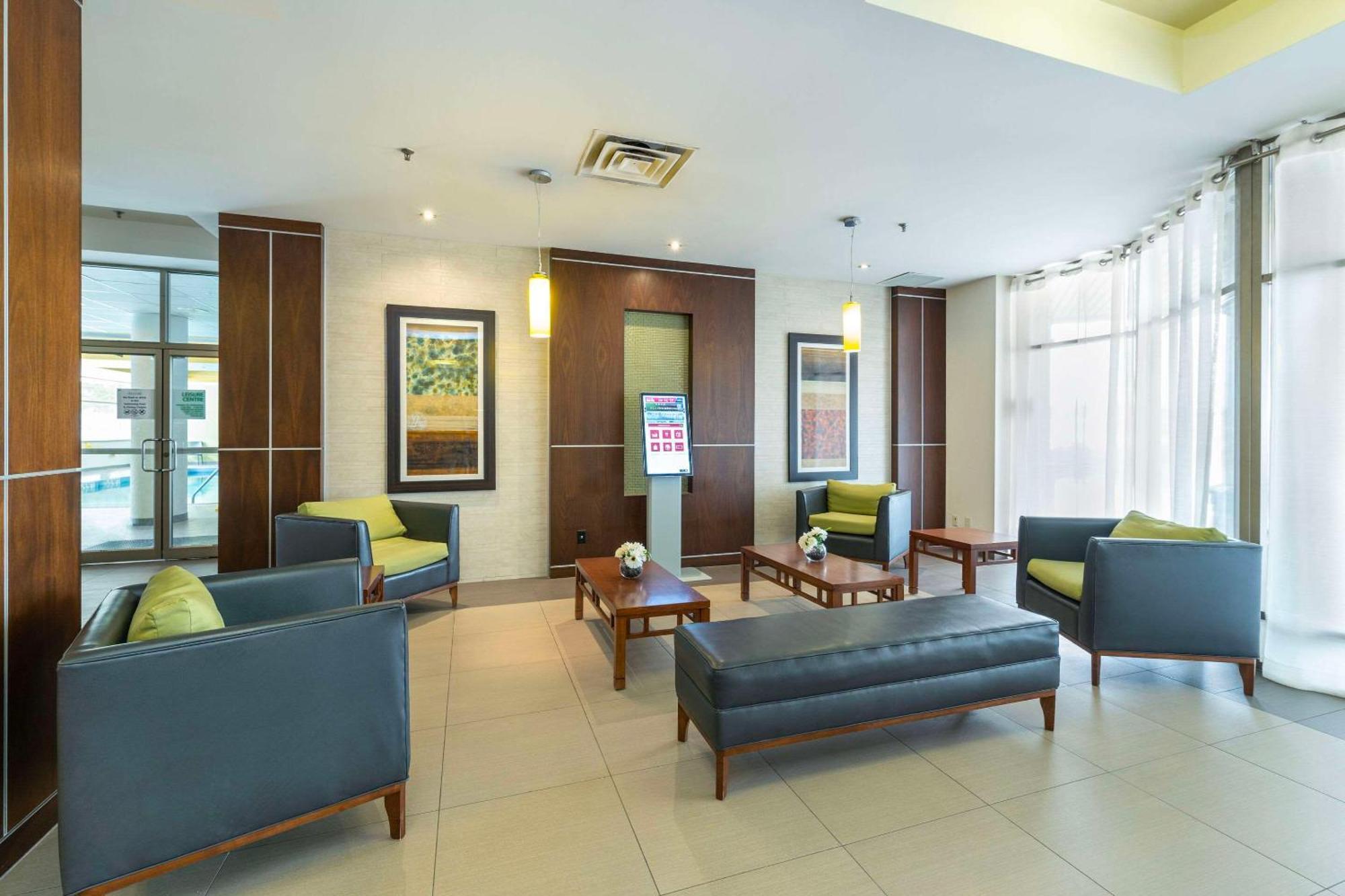Allure Hotel & Conference Centre, Ascend Hotel Collection Barrie Buitenkant foto